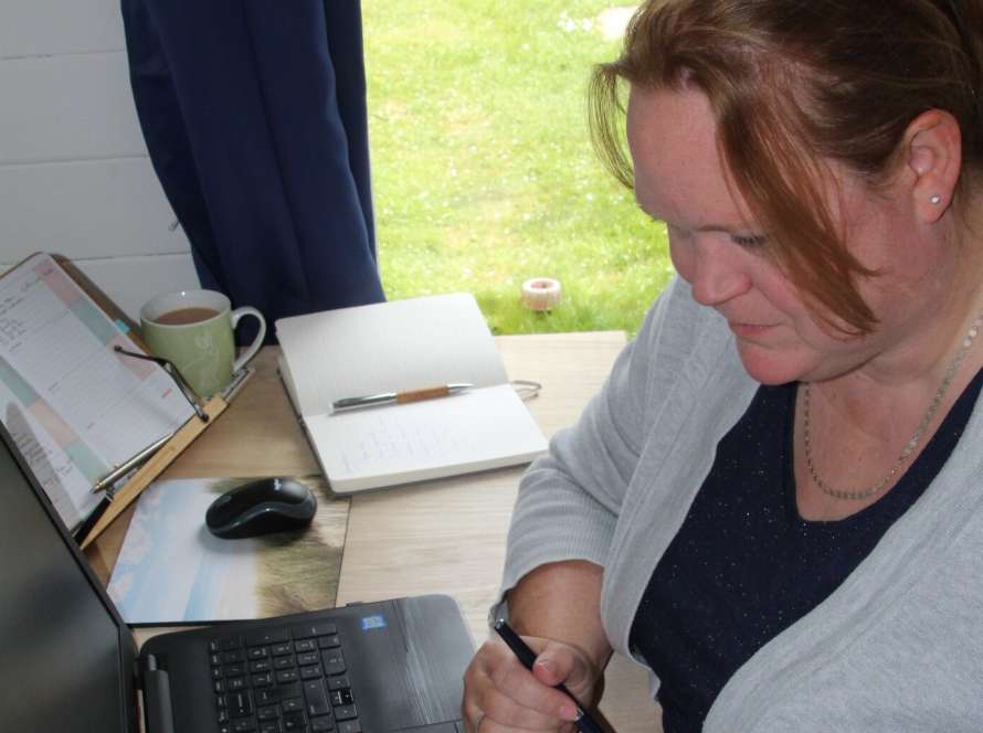 freelance copywriter uk